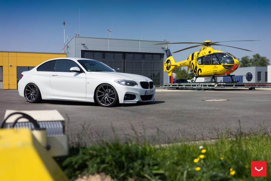  BMW 2-Series on Vossen Wheels (CVT) 2017 года  (фото 26 из 46)